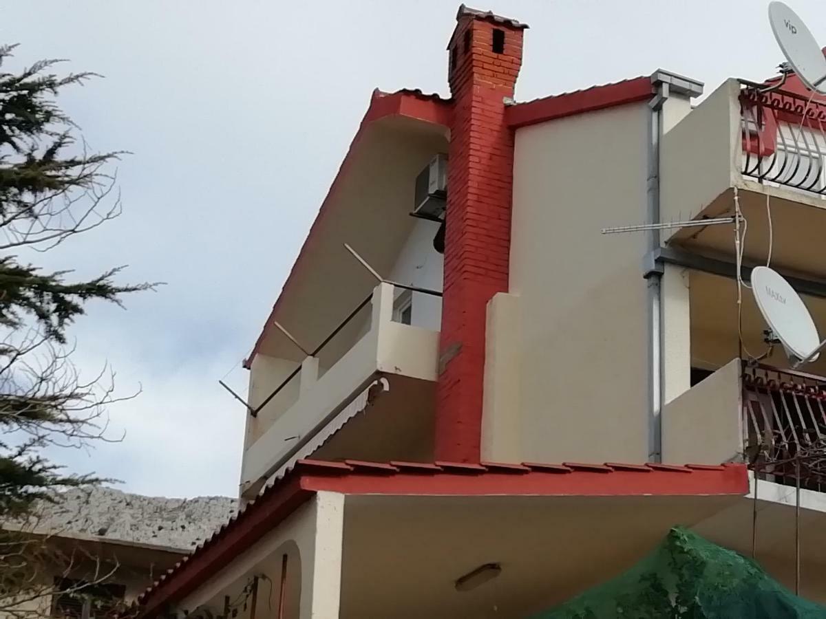 Angella Apartment Dugi Rat Buitenkant foto